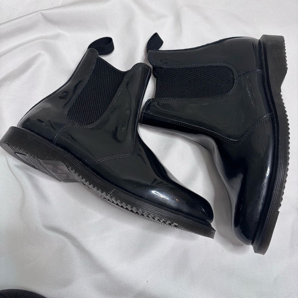 Dr. Martens Women’s Faun Chelsea Patent Boots Size 8 | Black Patent Leather